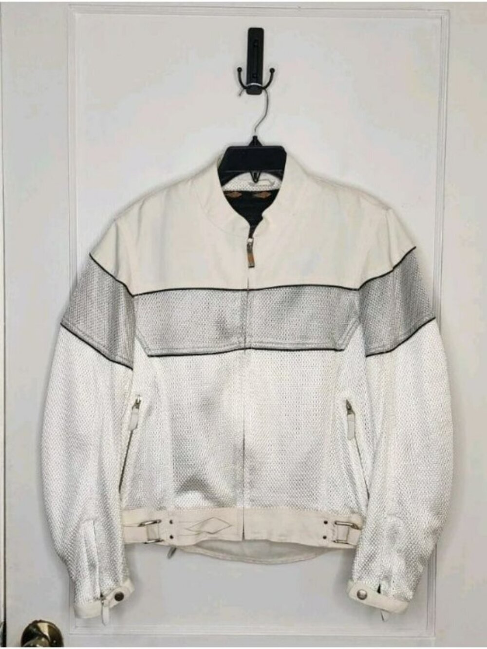 Power Trip Women's Motorcycle Riding Jacket L Insulated Mesh White Gray Back Pad